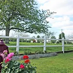 Charmante Maison Renovee A La Ferme Avec Jardin Clos - Fr-1-497-27 Feriehus Champosoult