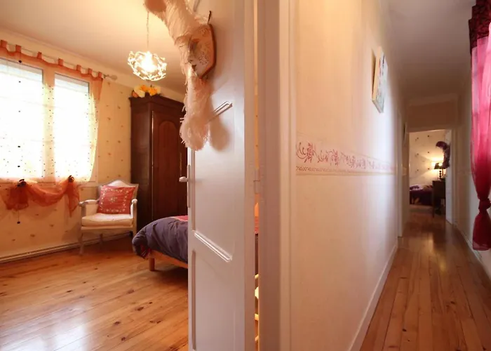 Charmante Maison Renovee A La Ferme Avec Jardin Clos - Fr-1-497-27 * Champosoult