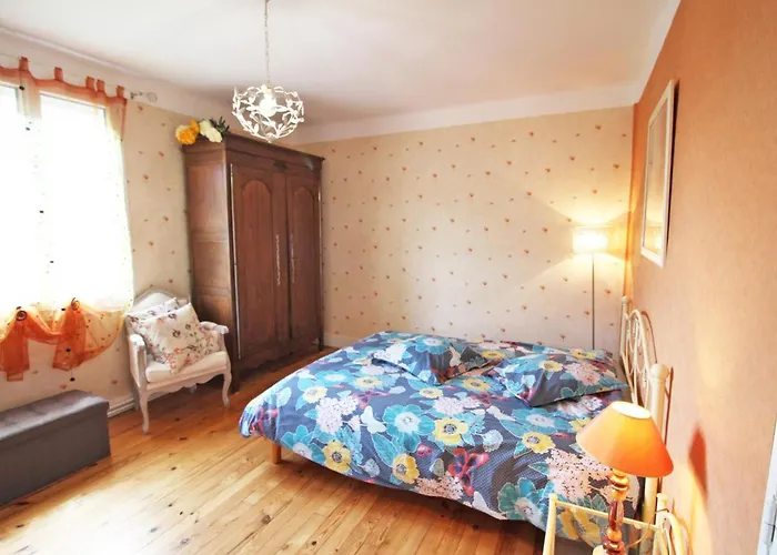 Ferienhaus Charmante Maison Renovee A La Ferme Avec Jardin Clos - Fr-1-497-27 Champosoult