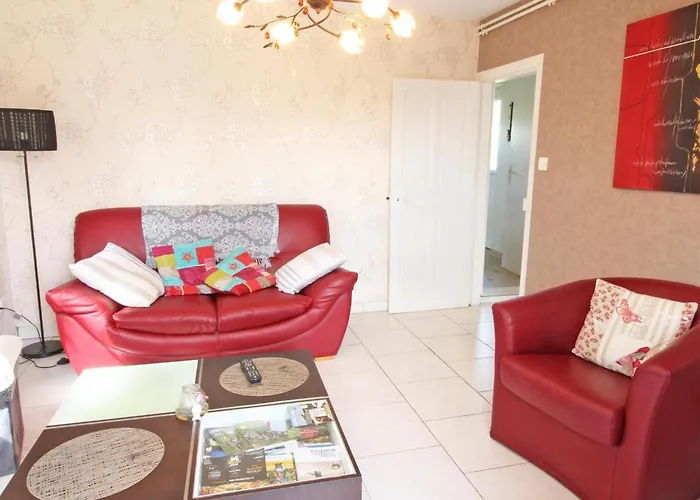 Charmante Maison Renovee A La Ferme Avec Jardin Clos - Fr-1-497-27 Ferienhaus Champosoult